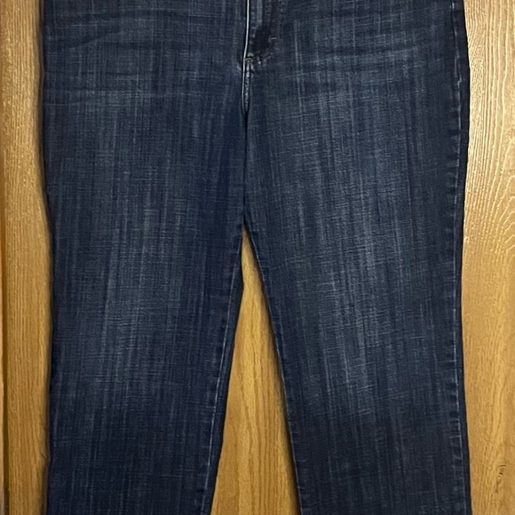 Lee Classic Blue Denim Jeans - Picture 2 of 7